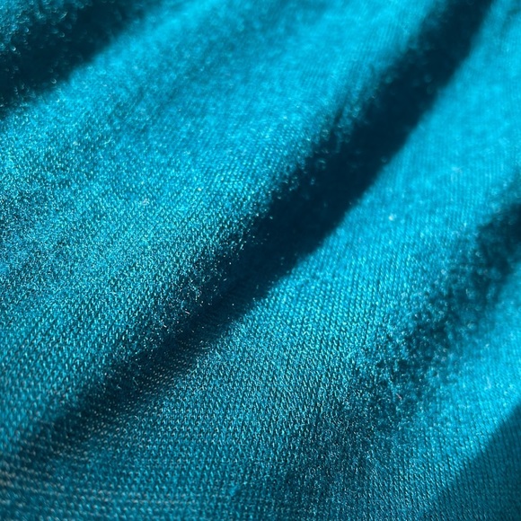 Teal Eyeshadow Tunic Top New XL top with lace inserts - Picture 8 of 8